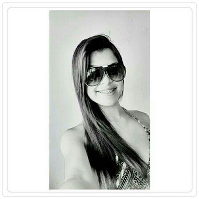 suellen_vieia's profile picture. Nessa vida só estou de passagem♪