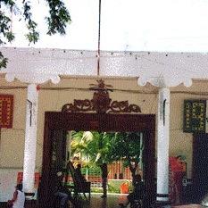 Palabra de origen chichimeca que significa lugar de vestidos .El municipio cuenta con unos 32.700 habitantes en su cabecera municipal