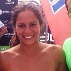 irisys90's profile picture. Adicta al cloro y al agua en general. Amante de las locuras. Psicóloga y entrenadora de natación además de nadadora. Siempre en remojo!!