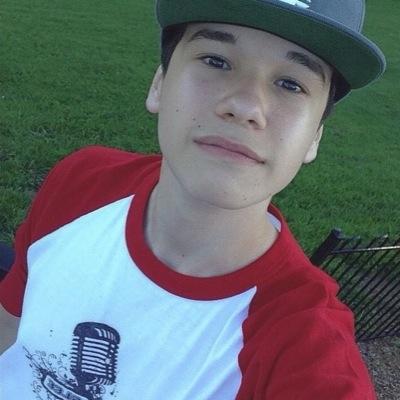 follow @happytinylwt ask her for follow back! GOAL: 20k