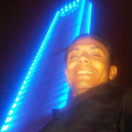 RELOADED Hermano de quien me quiere,amo a quien me detesta, verdugo de los falsos! Papá de lo mas hermoso que ha nacido en america!, Abrazado por Dios!!