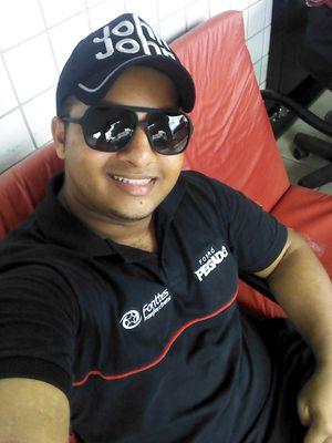 SOU UM CARA DE BEM COM A VIDA! AMIGO DE TODOS, TRABALHO COM A GALERA MASSA DO @forropegado aiai uiui.....