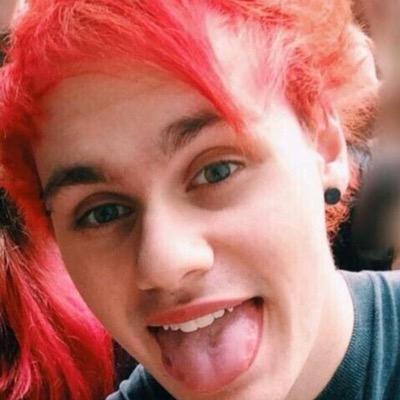 free follow from @MysticalMike182 return the favor! she loves you!