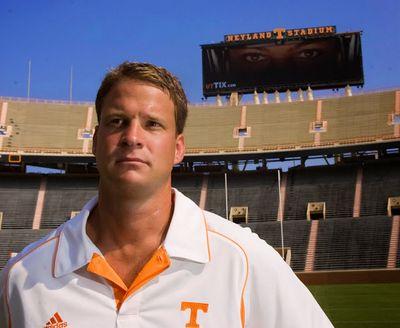 Let's bring back this great coach. Come on UT fans, we need Lane Kiffin back! I speak for all true vols fans. #bringbacklane