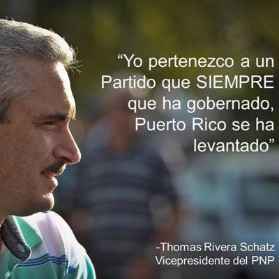 TRSVicePresPNP's profile picture. Thomas Rivera Schatz Vicepresidente del PNP levantando la Palma.