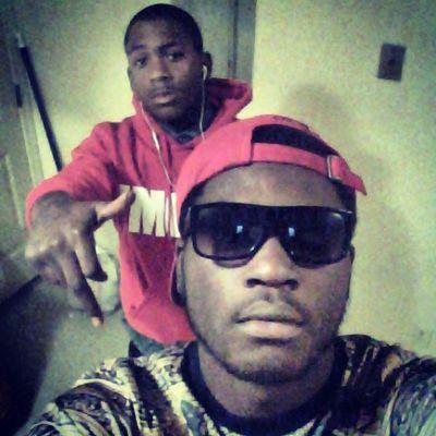 Blood makez yhu related but loyalty makes yhu family