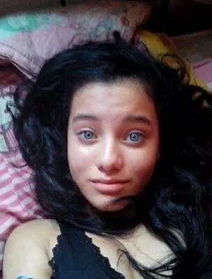 mi filosofía es sencilla, pienso que todos son un asco y me sorprendo gratamente cuando conozco a alguien que no es .. (sin ofender) :3 te amo Ricardo Castillo
