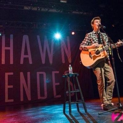 follow back for a chance to get a shawn, ariana, or nate video

also ill give them your user