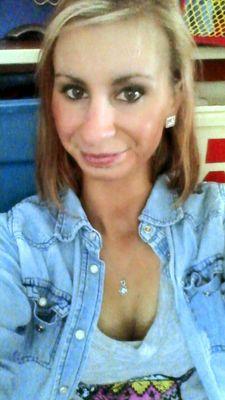 mallorylynn515's profile picture. #inked #tattoos #countygirl #trucks #bootsandheels #rhinestoneboots #hunting #mommy #lover #fighter