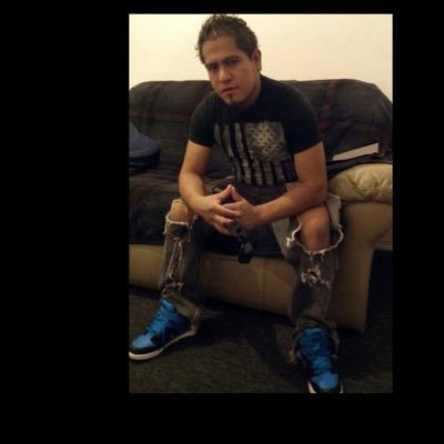 UHernesto's profile picture. 