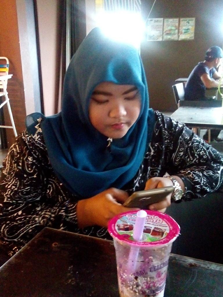 AyumiInae's profile picture. 