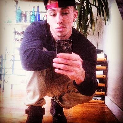 Philly boy at heart. always on the move. looking for what can't be found

instagram: jonny_pellegrino