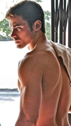 Archangel and First angel in heaven. I happened to escape the cage. @MetalMasterErik is the love of my life! He's mine! [SPN|RP|Gay-ish| Chris]