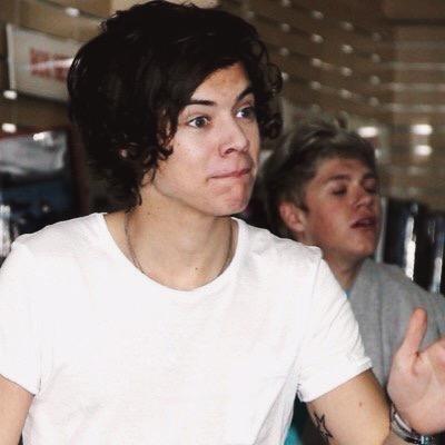 fringeuan's profile picture. I GOR MY ACCOUNT BACK