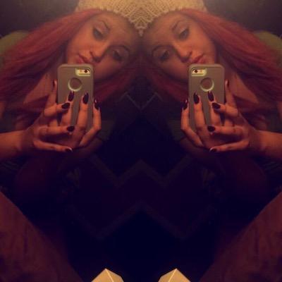 keyaxoxo's profile picture. under the influence⬇️