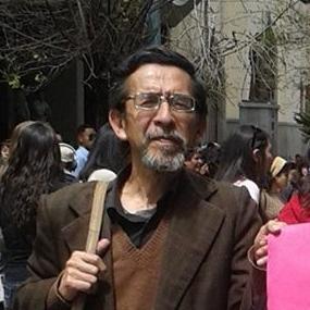 Autor, editor, traductor interesado en historia, política y economía.