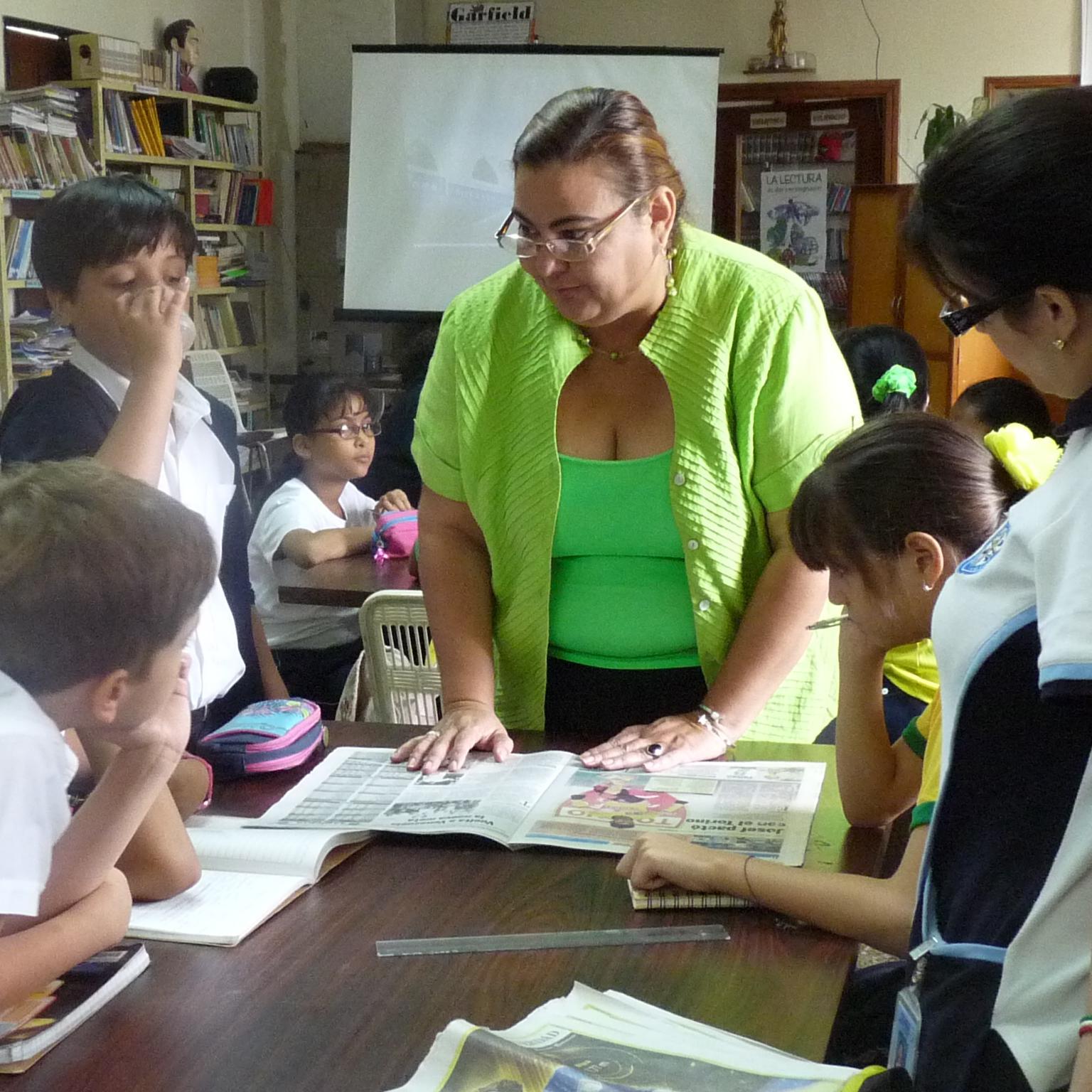 PHD.Ciencias Humanas, Dra.Ciencias Gerenciales, Mg.Sc.Ciencias de la Educación, Lcda Comunicación Social. Gerente del Proyecto Educativo REITES, Venezuela.