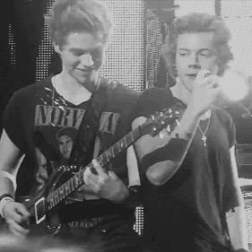 5 Seconds of Summer || One Direction  || •luke•calum•ashton•micheal •harry•liam•zayn•niall•louis ______________________________