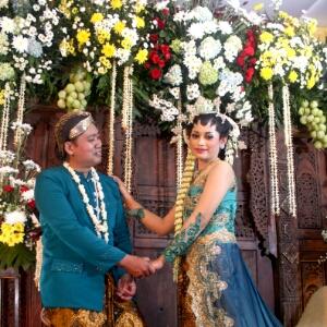 ♬♪Berdoa.Berusaha.♪♬
♕Bismillah...♚