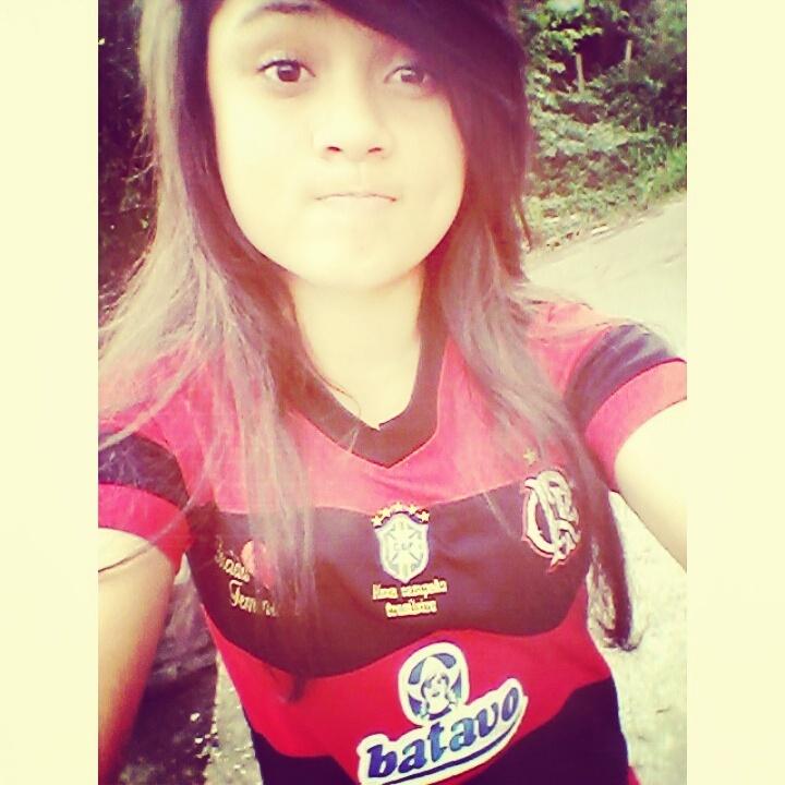 Enfrente ou Em frente :')