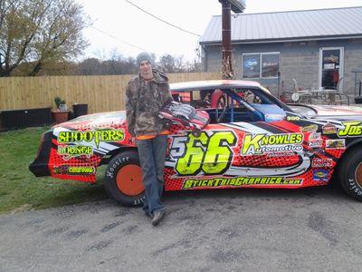 Fortman886's profile picture. Yellow im Brandon Fortman and im a country boy who likes to play in mud and storm chases when i can and now officially race RC cars and on Keokuk Paranormal