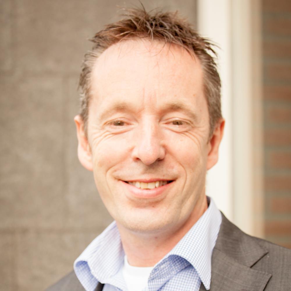 Per Augustus 2015 Salesmanager bij BlueMesa/ vader van 2 zoons/ sportief/ golf/ tennis / australië