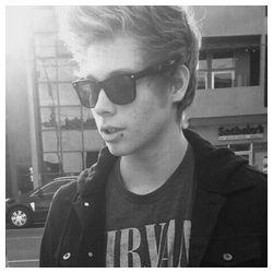 you're worst than nicotine. — single, bisex.