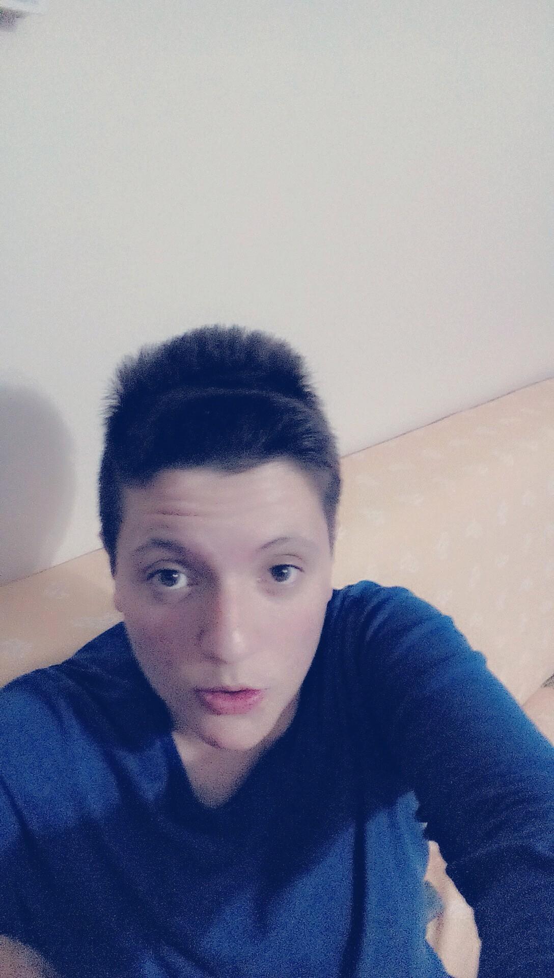 furkan_sadak's profile picture. http://t.co/xZDI45T5PK