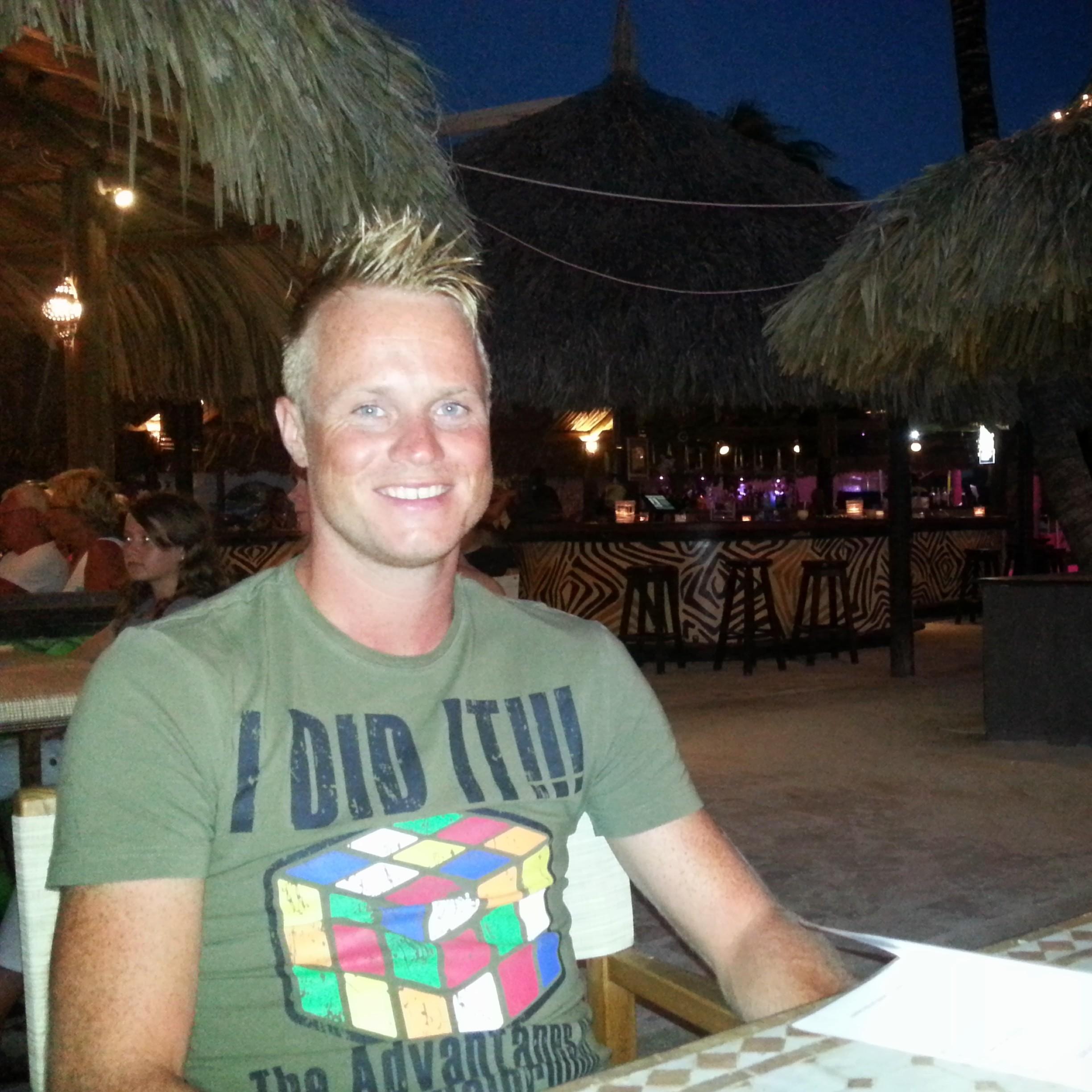 ArnoutVrieling's profile picture. Passie voor Klantinteractie | Klantcontact | Omnichannel | https://t.co/zcU137ZoKI | Web Self-service |