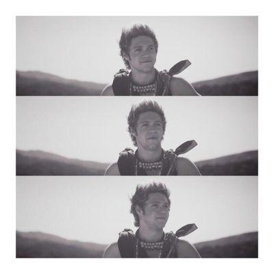 Hi. work hard, play hard, be kind :) TMHT23.03.13 WWAT 06.06.14 1D and 5SOS! OTRAT 29.09.15 & 11.10.15 @lukefriendmusic follows :)