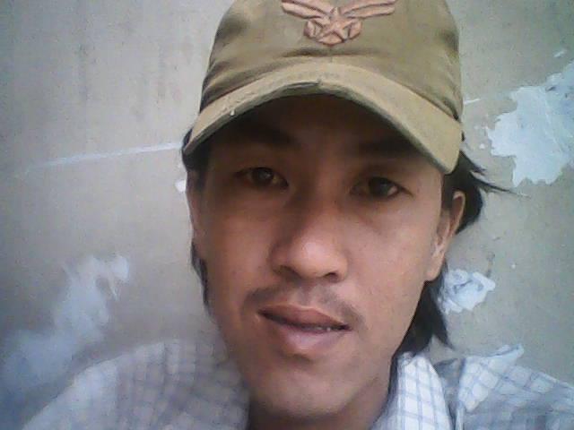 sya mau cari wanita yg sunguh2 menerima ap adny ,bisa masak,bisa cuci baju dn kerja,rajin sholat gk milih milih (http://t.co/HyUjF8cGN3)