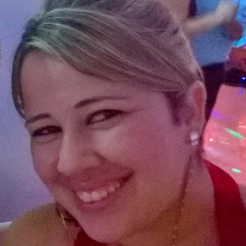 Consultora Imobiliária @nogueiracorretores 🏢
Enfermeira 👩‍⚕️
Mãe de Maria Luísa 👩‍👧
Casada com @brunopinheiro.consorcio
