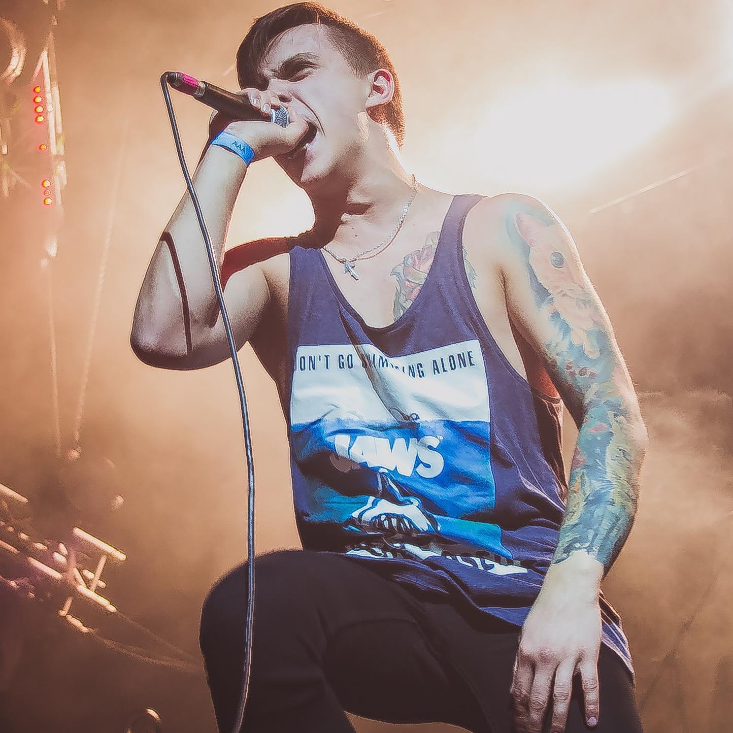 dmr_vox's profile picture. Hey! I'm singer of Date My Recovery band, from Russia!  Follow me and listen to our music! :) https://t.co/BggjQVTovd