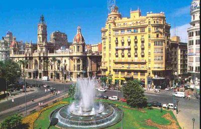 Empresarios manufactureros tradicionales de la comunidad valenciana ILUSIONADOS CON @Valencia_Unida