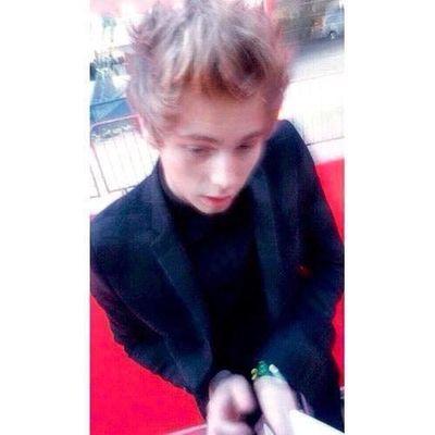 I dont have 5/4 so I'll just rt your spam. Hope you'll get ☀/4 soon.