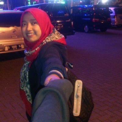 an ailurophile | @solohijabers committee