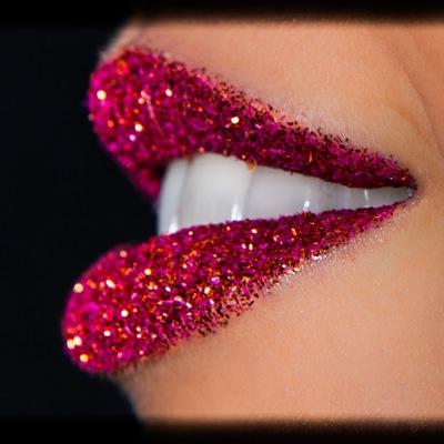 A dazzling glitter brand that uses holographic elements to create unique high shine lip colours that last 8 hours