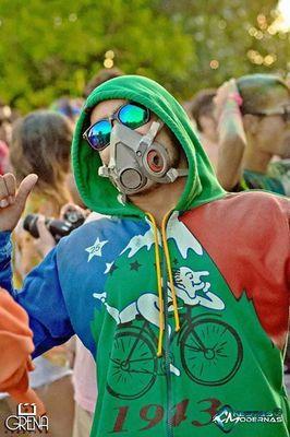 pare de apontar os erros dos outros .. e assuma os seus .