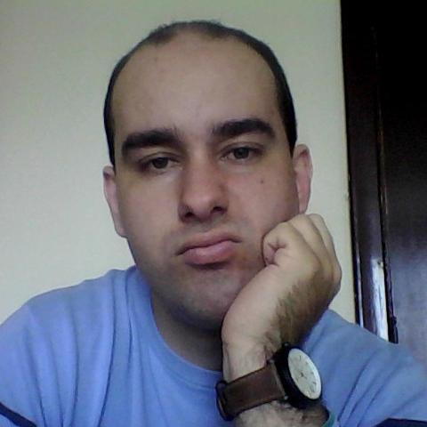 | Músico | 26 anos | Seguidor de Cristo | Representante Comercial |