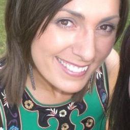 Recruiter. Mum. F1 fan. Laughs a lot and doesn't take herself too seriously. All about the love.