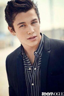 I live for Austin&his happiness.He means so much to me I can't even write this bio.So I'll end with;I follow back INSTANTLY unless my internet's being a bitch.