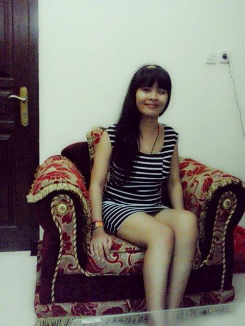 esyhbelle's profile picture. akhir'a kau pergi tanpa perasaan