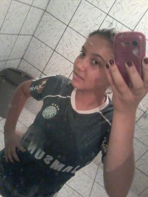 sempre é assim ums chorao outros ri .