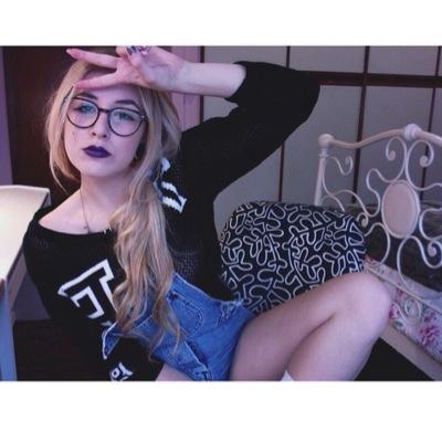 —In amore vince chi non rompe i coglioni.