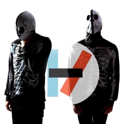 300% sure that there would be no war if everyone just listened to twenty one pilots.