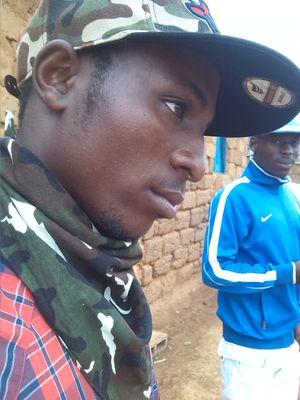 DiVandunem's profile picture. Só uma pessoa muito simplis gosto muito de ouvir musica rap prencipalmente do ex3remo signo/elenco de luxo