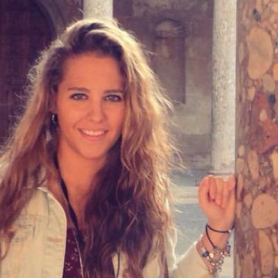 La mejor forma de vencer las dificultades es atacándolas con una magnífica sonrisa