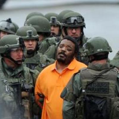 Every crime comitted in Pittsburgh was by ME! Career criminal. Fuck the Police! I want a Snickers! #wefollowback #teamfollowback #TeamWavy