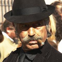 Me yaman el Kolegita xero tmb puedes decirme Antonio. xero recuerda, si dices mi nomvre me perteneces. lo tuyo es mio. ¿Un porriyo? Parodia. No asustarse!