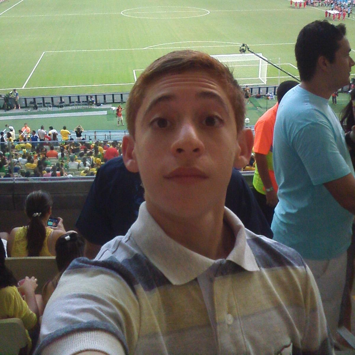 Estudante de 15 anos,Flamenguista e abcdista.
Quer me conhecer melhor? me segue.